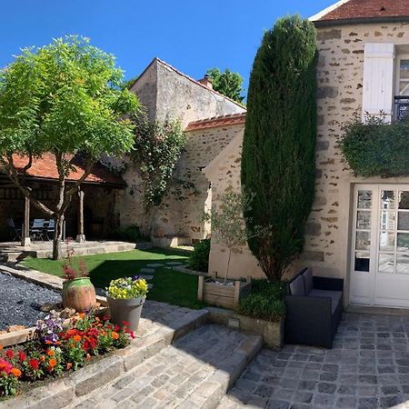 La Maison D'Emilie - Appartements Chaumes-en-Brie Exterior foto